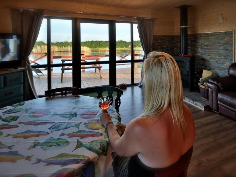 Lakeside Fishing Lodges ボストン エクステリア 写真